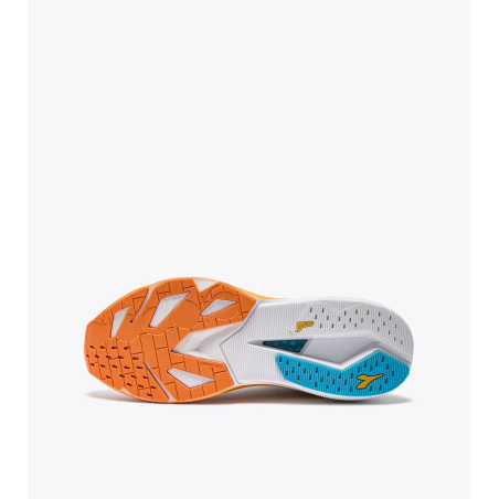 DIADORA - MYTHOS BLUSHIELD VOLO 5 (Homme) WHITE/NECTARINE/LEMON CHROME